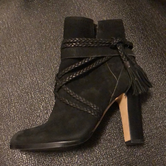 Vince Camuto Shoes - Vince Camuto braid detail bootie
